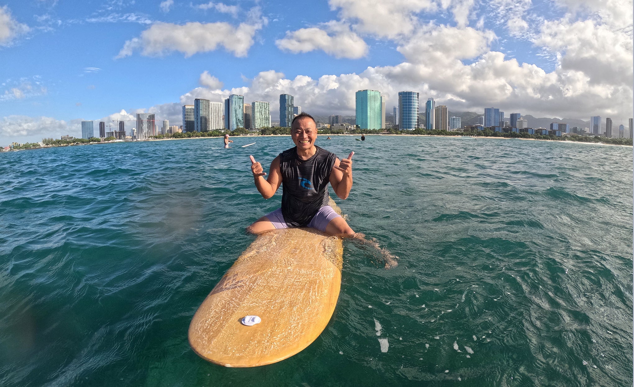 サーフィンガイド in ハワイ 2025年10月18日