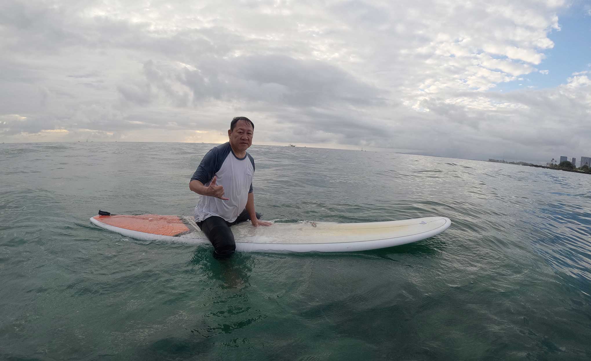 サーフィンレッスン in ハワイ 2025年12月20日