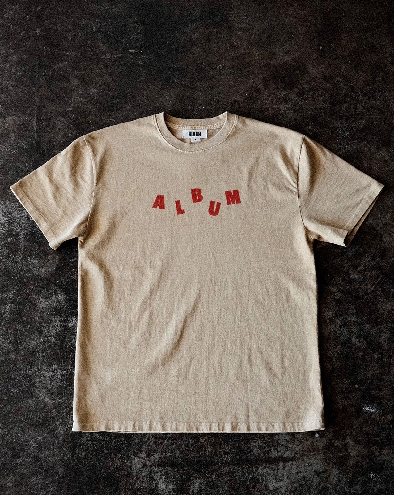 ALBUM STAGGER TEE - TAN