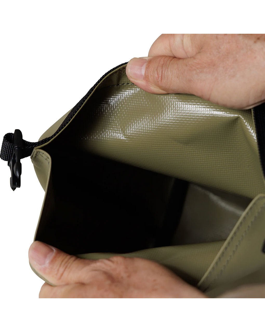 BEACHED DAYS DRY POUCH - BLACK