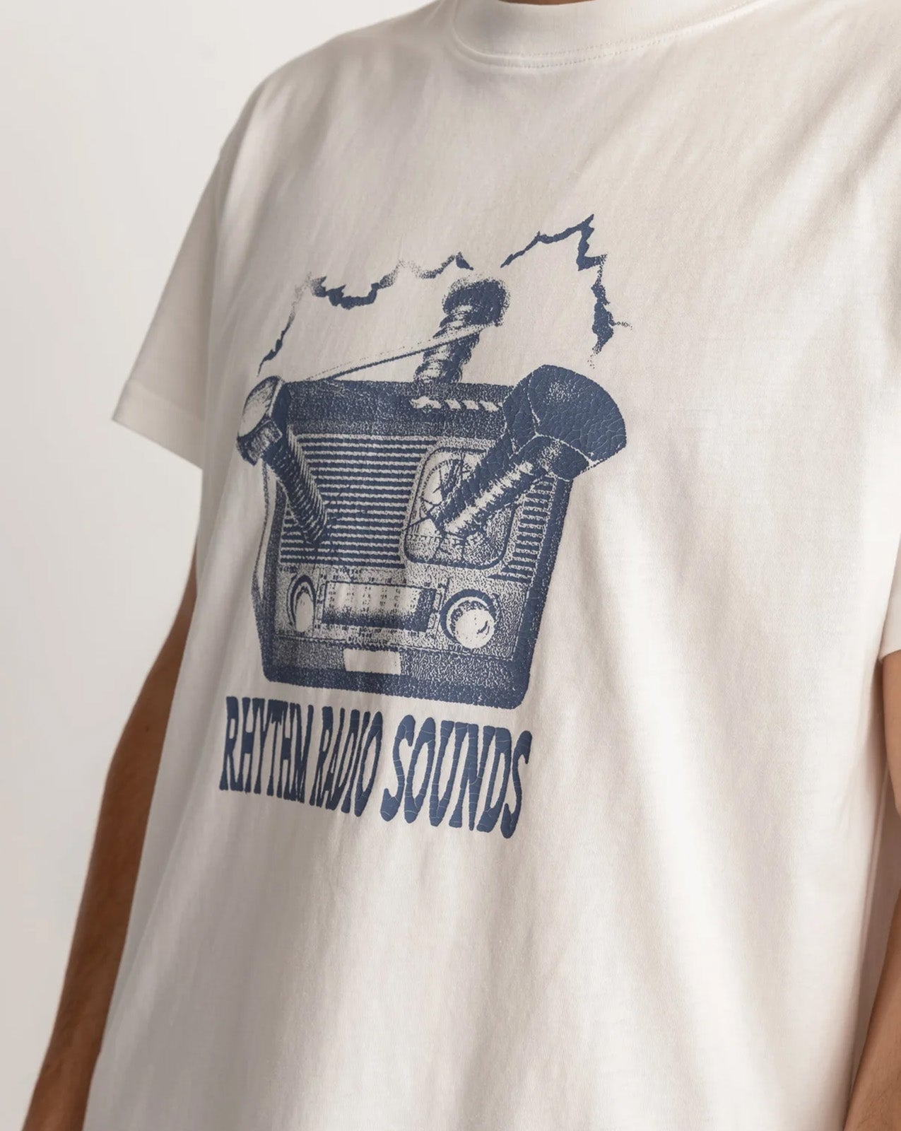 RADIO BAND SS T-SHIRT - VINTAGE WHITE