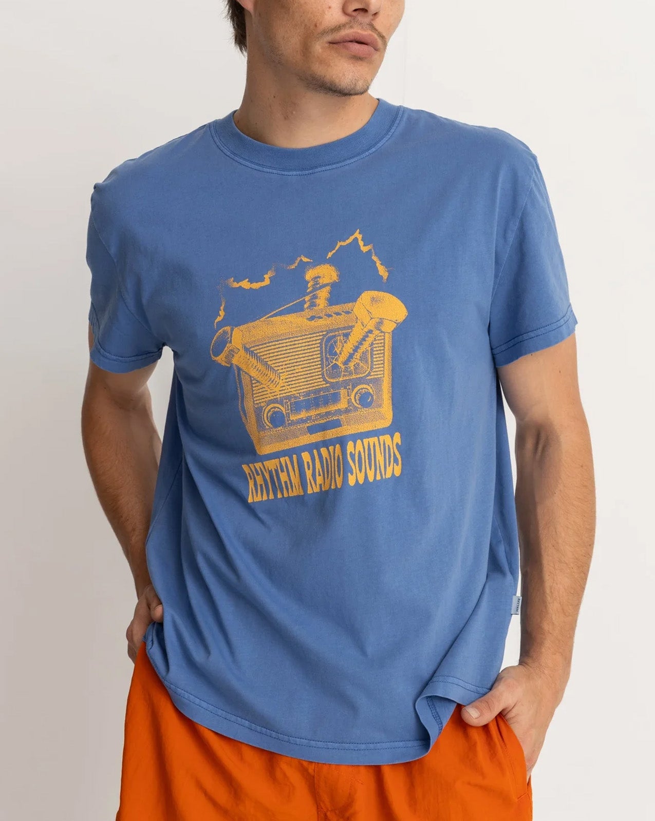 RADIO BAND SS T-SHIRT - COBALT