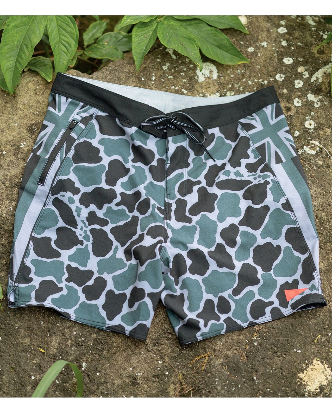 F1 PRO HAWAII CAMO BOARDSHORTS - DARK EMERALD