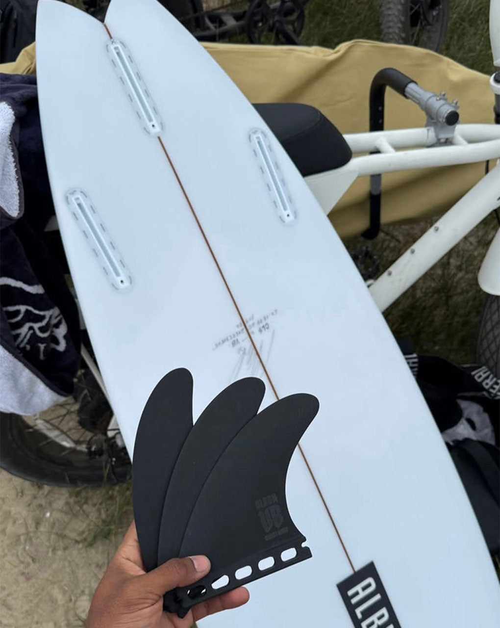 NVS ALBUM VB THRUSTER APEX (Medium ~ Large) - BLACK