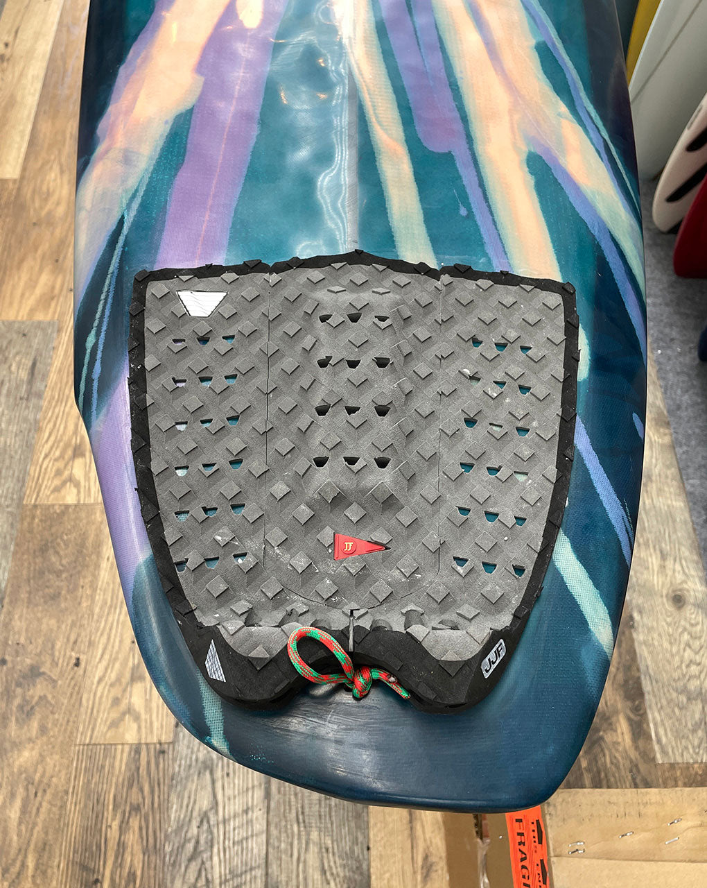 USED DISASTER (regular footer) - 6'4" X 19 3/4 X 2 1/2, 32L~33L(estimate)